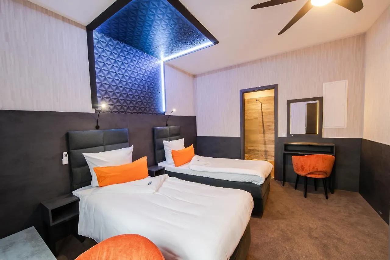 Premium By Gs Hotel Munique 4*,